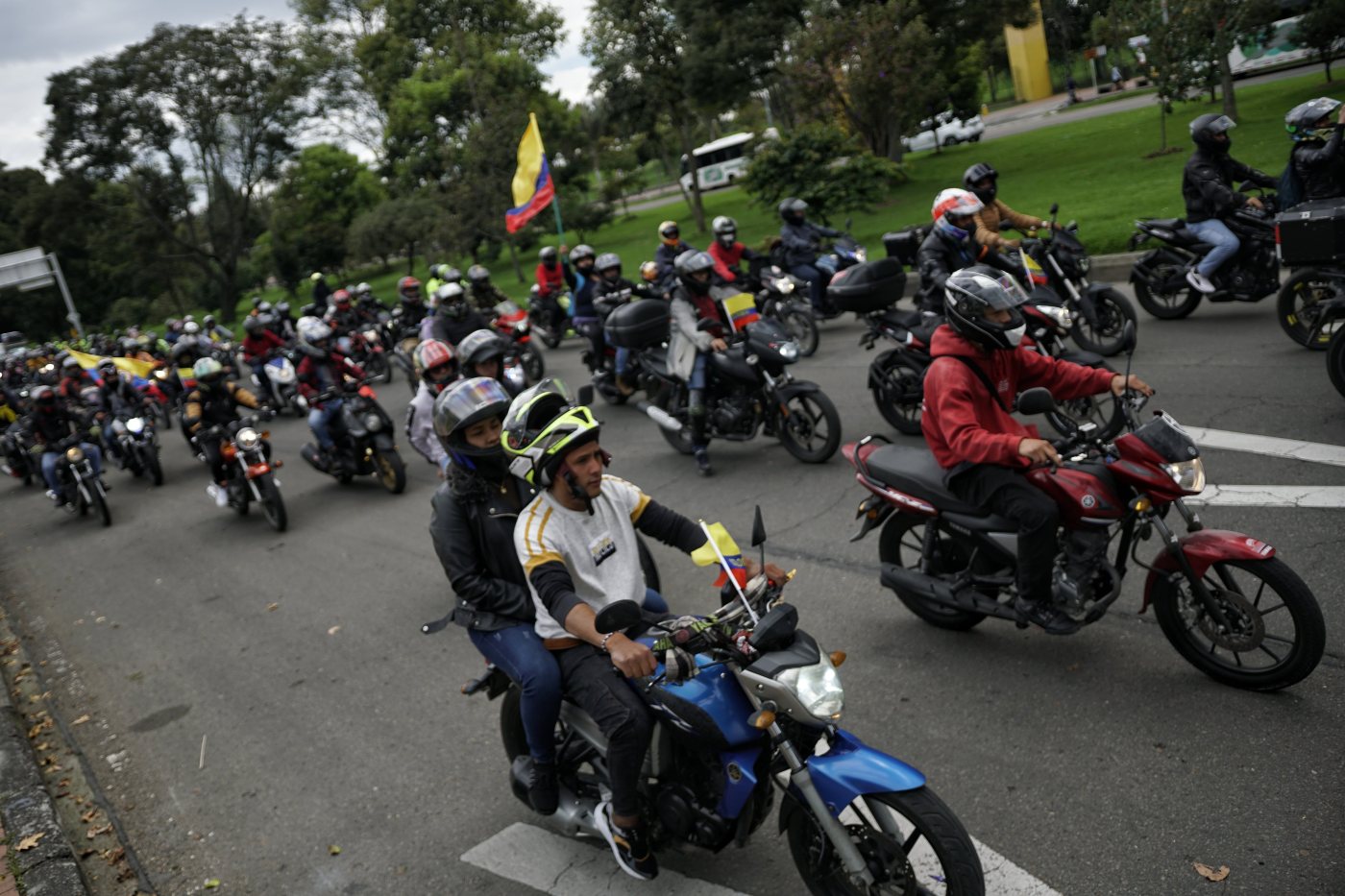 La moto más vendida en Colombia revela cómo miles de familias buscan sustento sobre dos ruedas